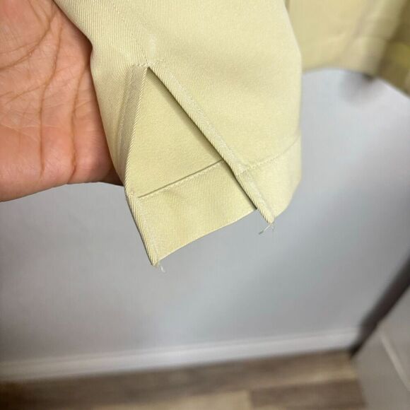 Tommy Bahama Mens Size Large Button up Shirt 100% Silk Yellow Short Sleeve - Picture 6 of 9